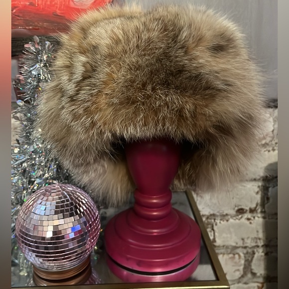 HARRODS - Real Fur Hat - Picture 4 of 13